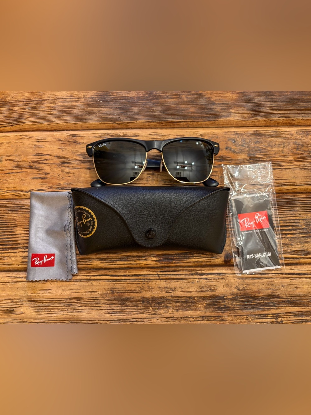 Ray-Ban Clubmaster Oversized with Black case